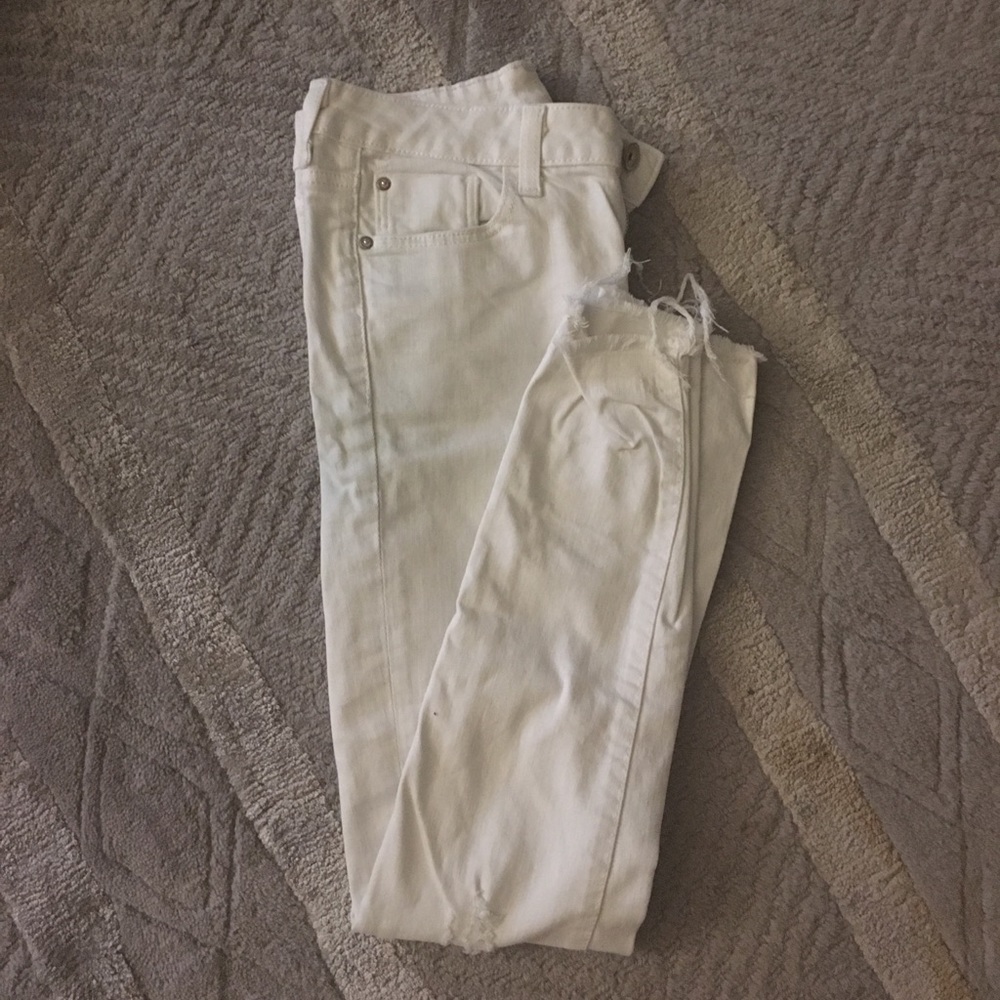 White cropped skinny distressed zara jeans